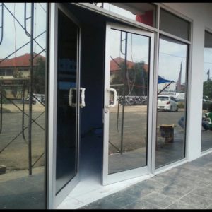Kaca film gedung